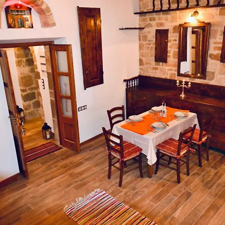 Patitiri Traditional House With Hot Tub * 阿彻奇洛斯