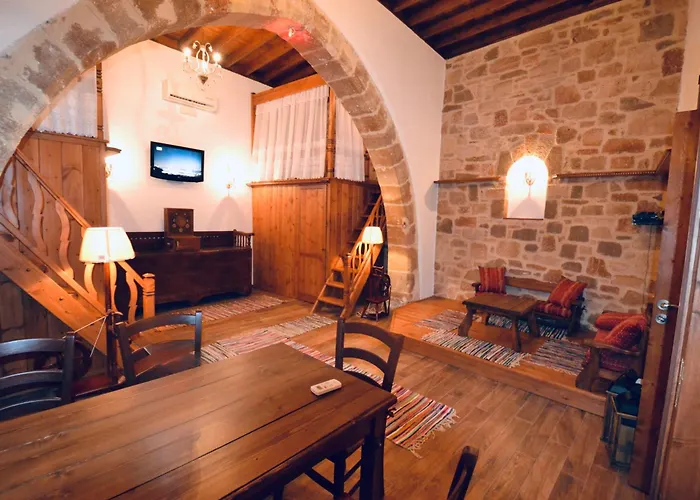 Patitiri Traditional House With Hot Tub
