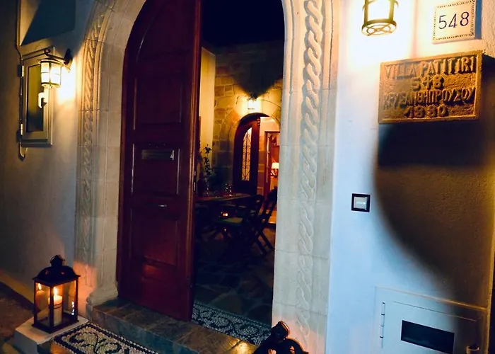 Patitiri Traditional House With Hot Tub 别墅 *