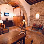 Patitiri Traditional House With Hot Tub