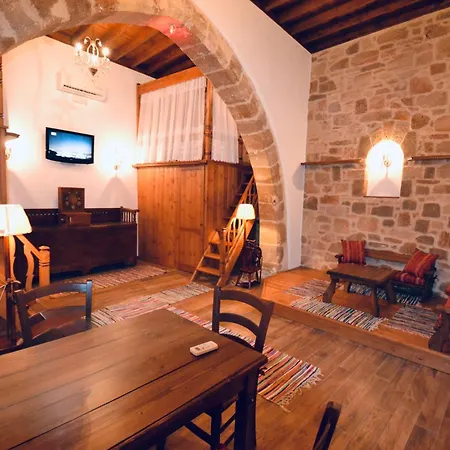 Patitiri Traditional House With Hot Tub