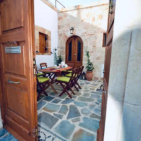 Patitiri Traditional House With Hot Tub