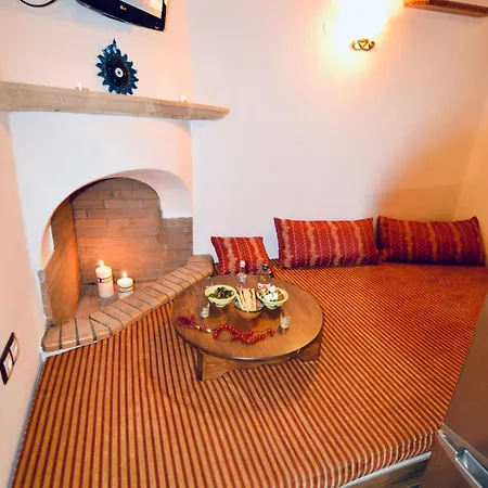 Villa Patitiri Traditional House With Hot Tub