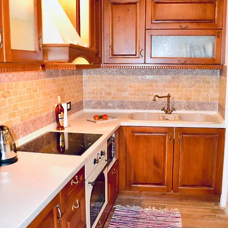 Vilă Patitiri Traditional House With Hot Tub *