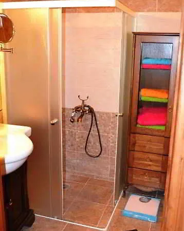 Patitiri Traditional House With Hot Tub *