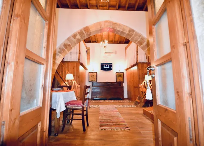 Patitiri Traditional House With Hot Tub