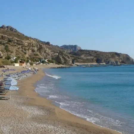 Villa Patitiri Traditional House With Hot Tub