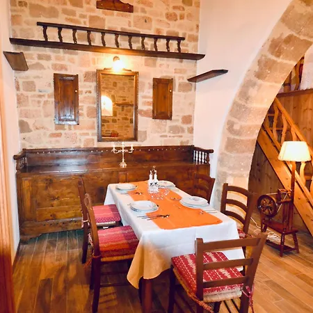 Villa Patitiri Traditional House With Hot Tub