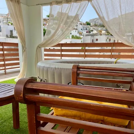 Patitiri Traditional House With Hot Tub